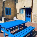 2 Bedroom Holiday Farmhouse With Private Pool