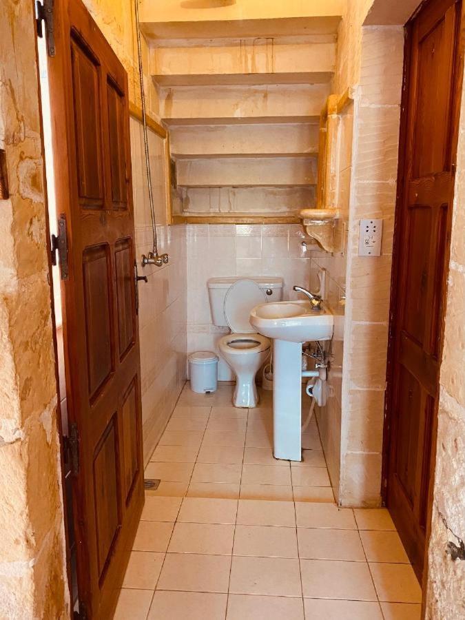2 Bedroom Holiday Farmhouse With Private Pool