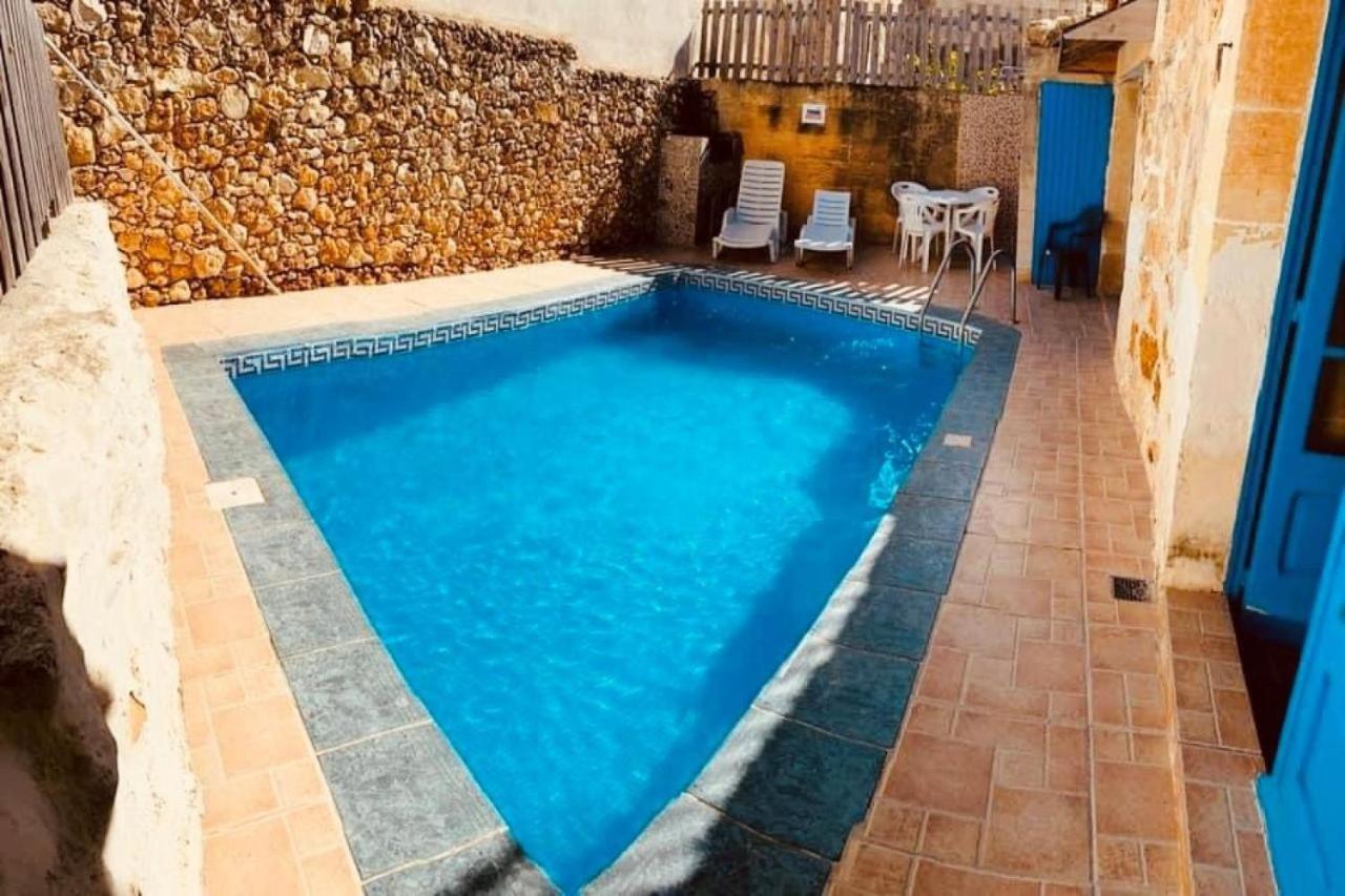 Holiday home 2 Bedroom Holiday Farmhouse With Private Pool Il-Pergla